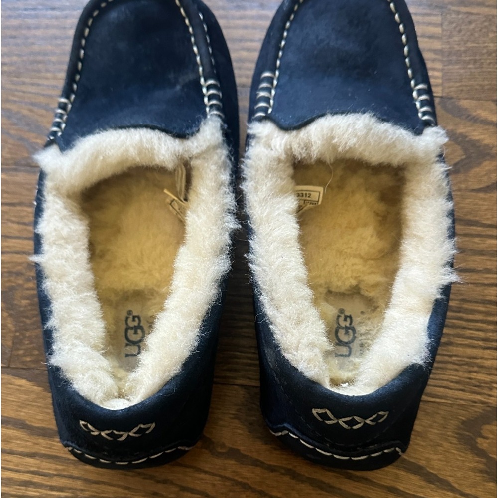 UGG Australia Slippers Navy Blue Suede Shearling Moccasin 3312 Womens Size 6 - Picture 4 of 11